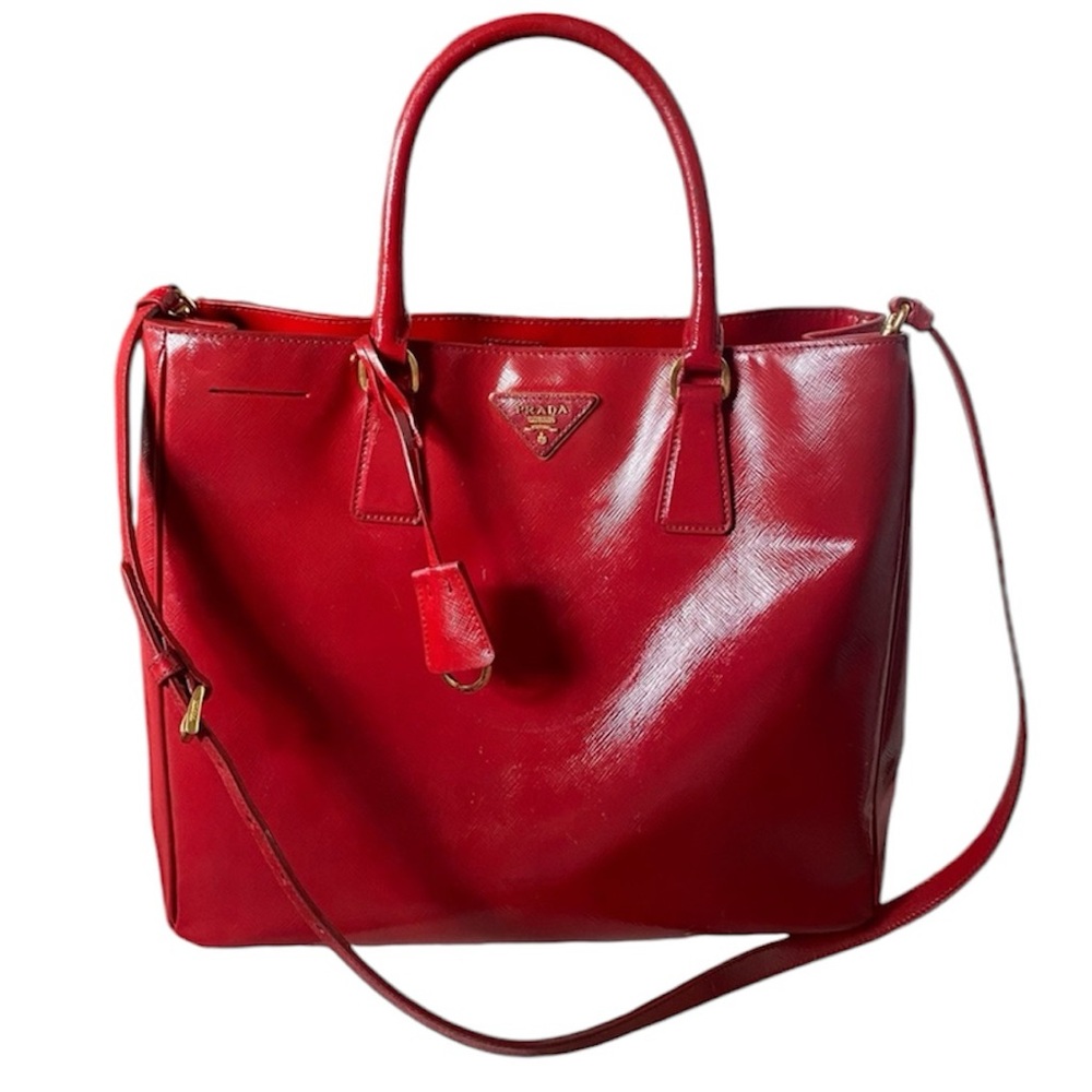🍒PRADA🍒 Gardener saffiano vernice rosso cherry red gold patent large tote bag - Picture 3 of 16
